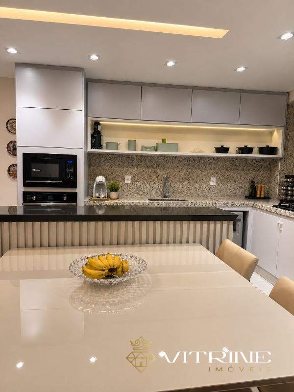 Apartamento à venda no Manoel Valinhas : 