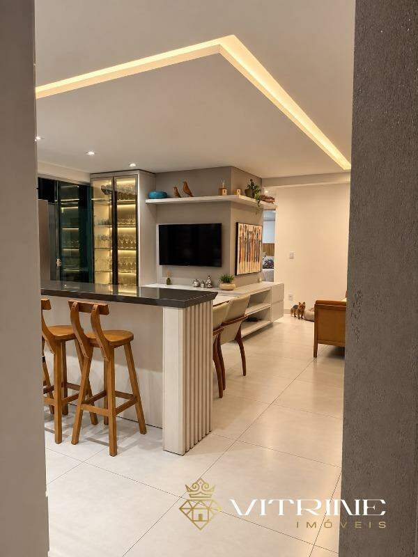 Apartamento à venda no Manoel Valinhas : 