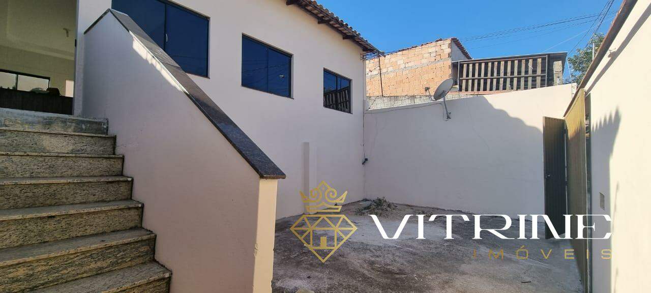Casa à venda no Dona Quita : 