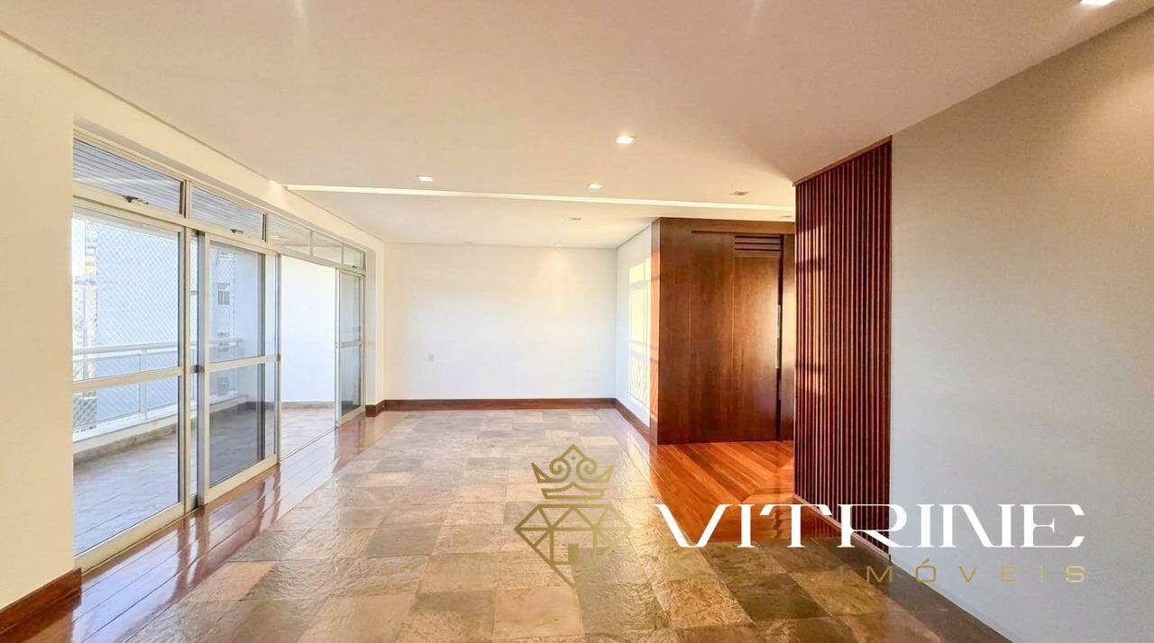 Apartamento à venda no Centro : 