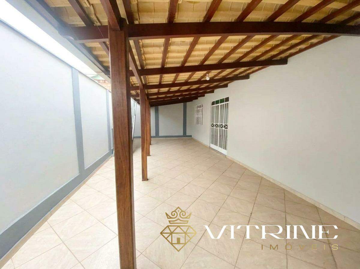 Casa à venda no Santa Rosa : 