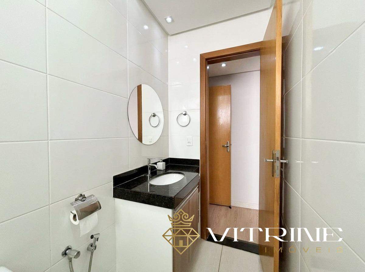 Apartamento à venda no Manoel Valinhas : 