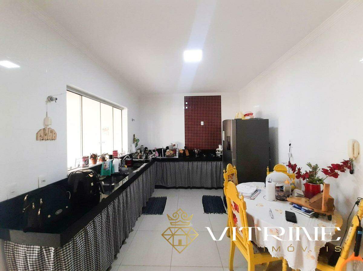 Casa à venda no Manoel Valinhas : 