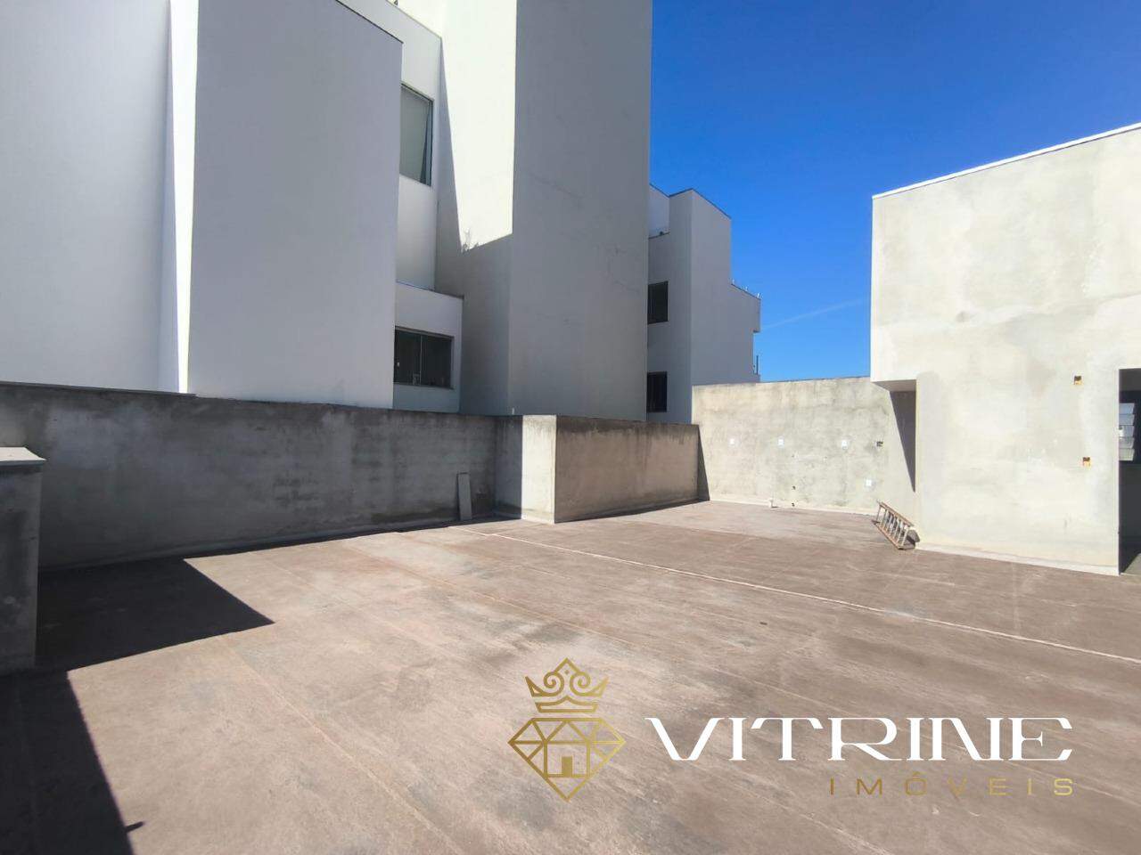 Apartamento à venda no Manoel Valinhas : 
