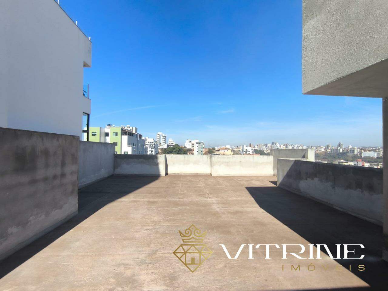 Apartamento à venda no Manoel Valinhas : 
