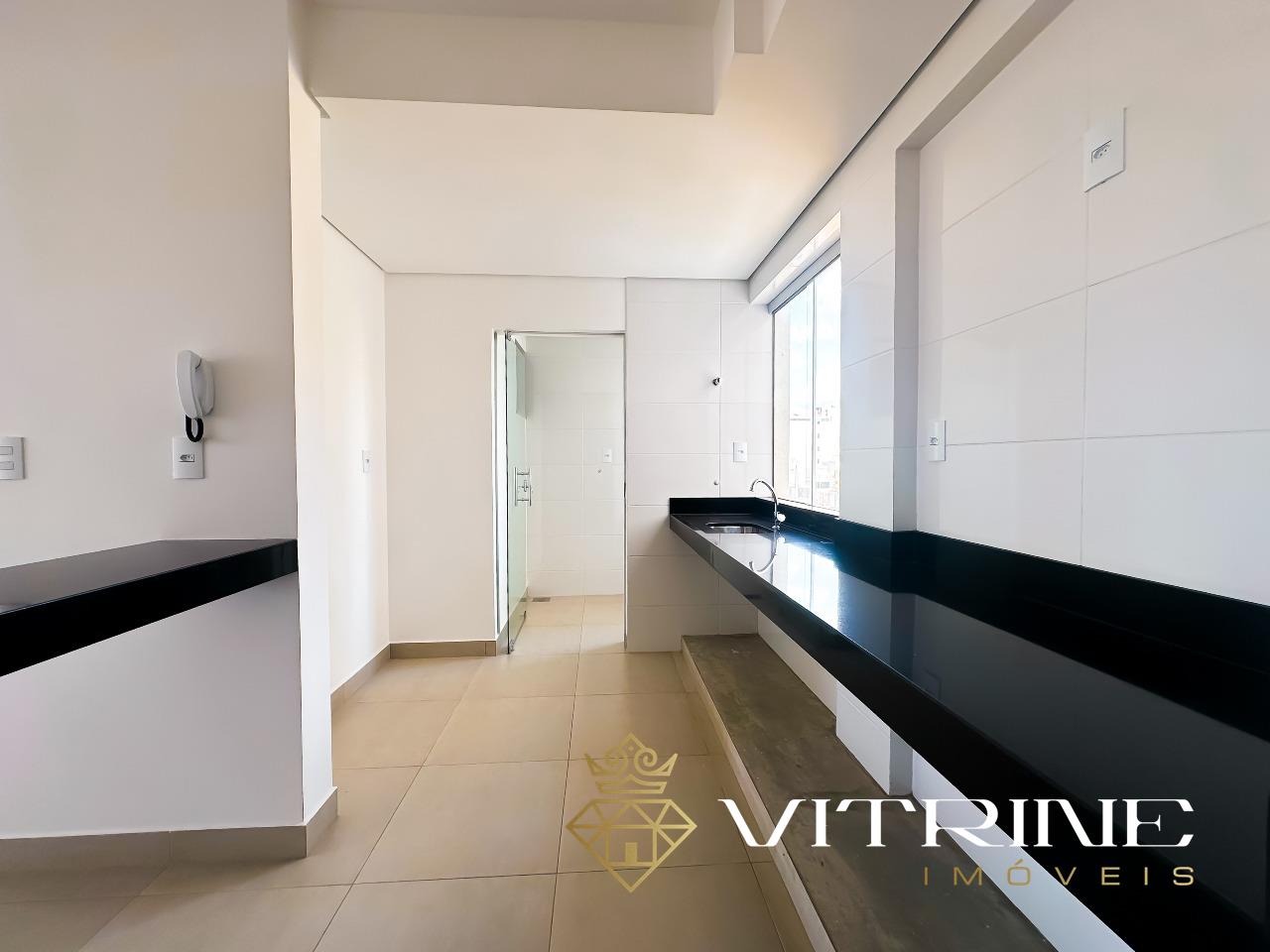 Cobertura à venda no Manoel Valinhas : 