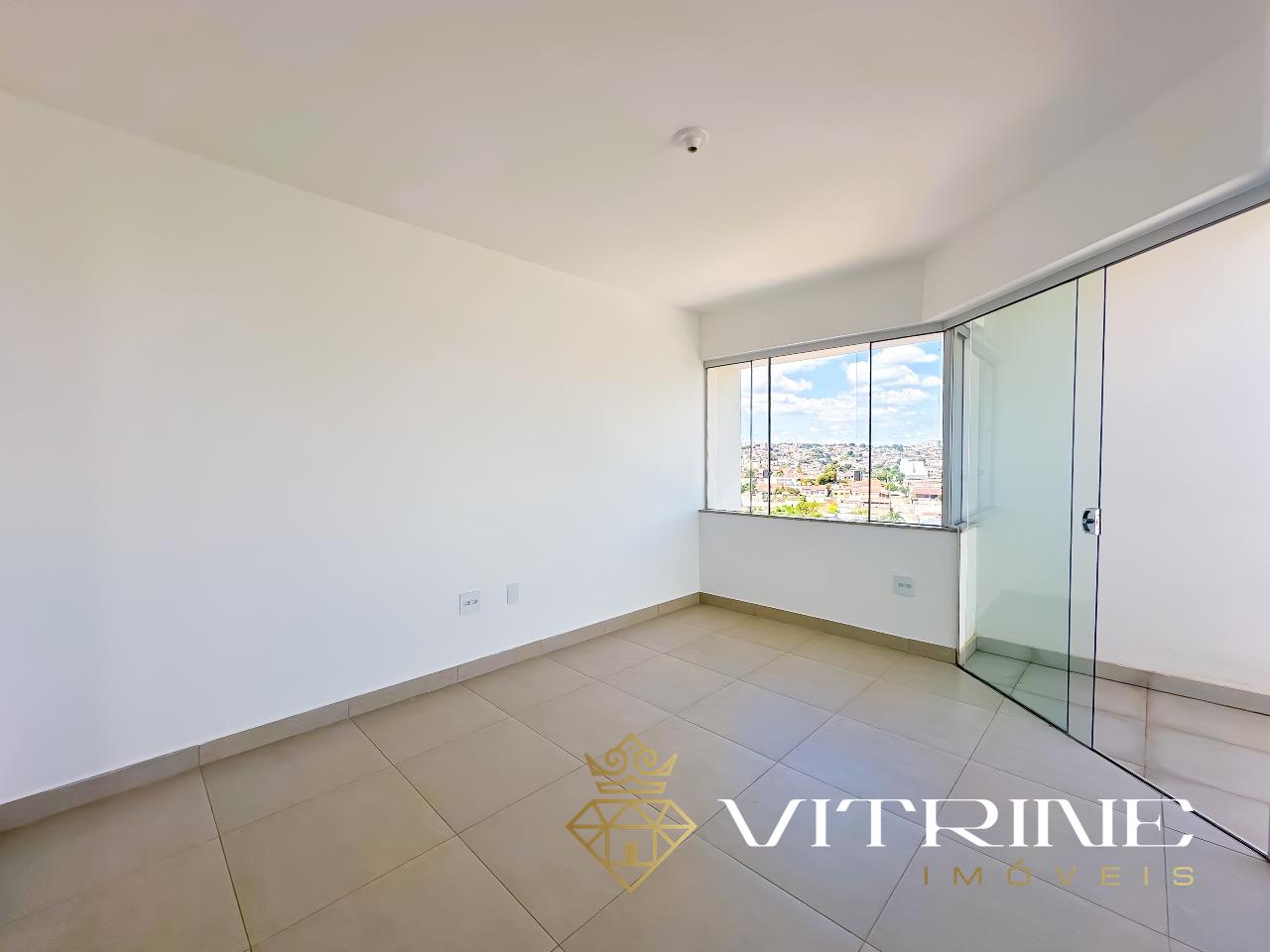 Cobertura à venda no Manoel Valinhas : 