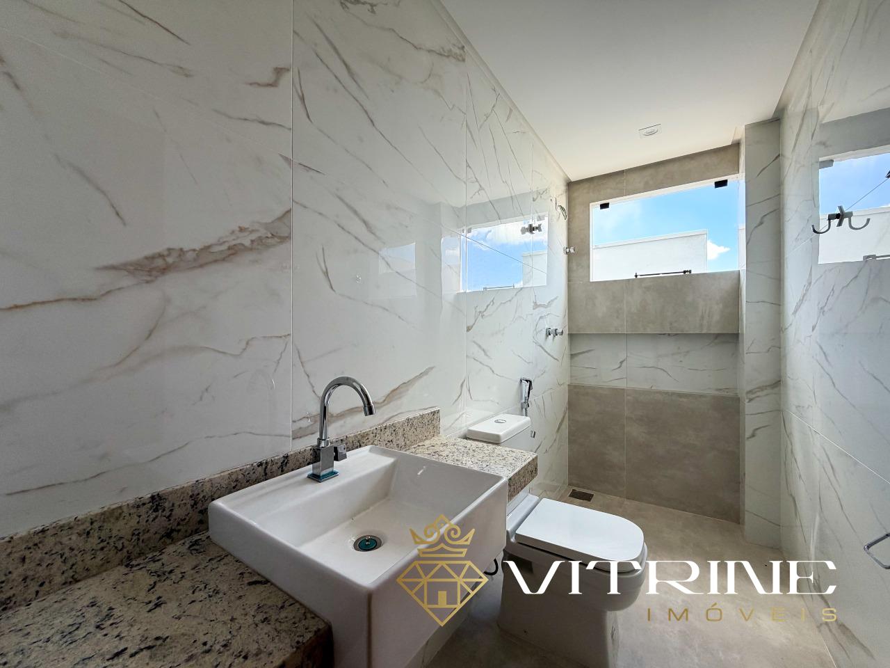 Cobertura à venda no Manoel Valinhas : 