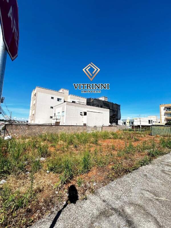 LARANJEIRAS | Patos de Minas | Cod. 3024