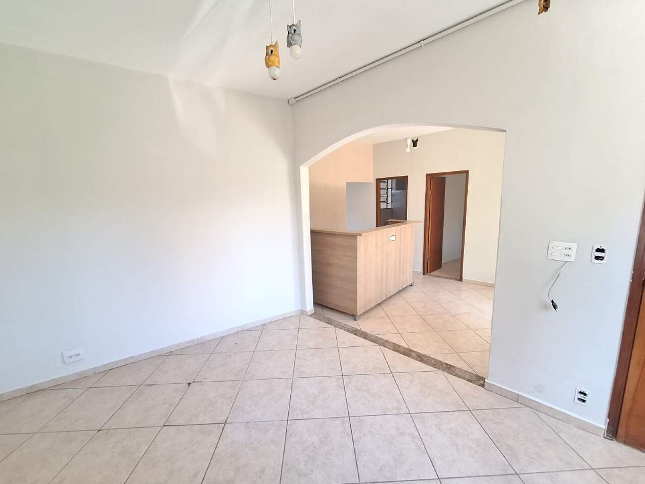 CASA para aluguel no CENTRO: 