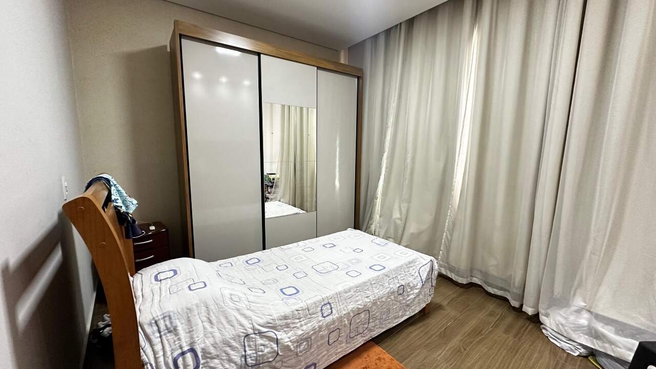 CASA à venda no Nogueira Machado: 