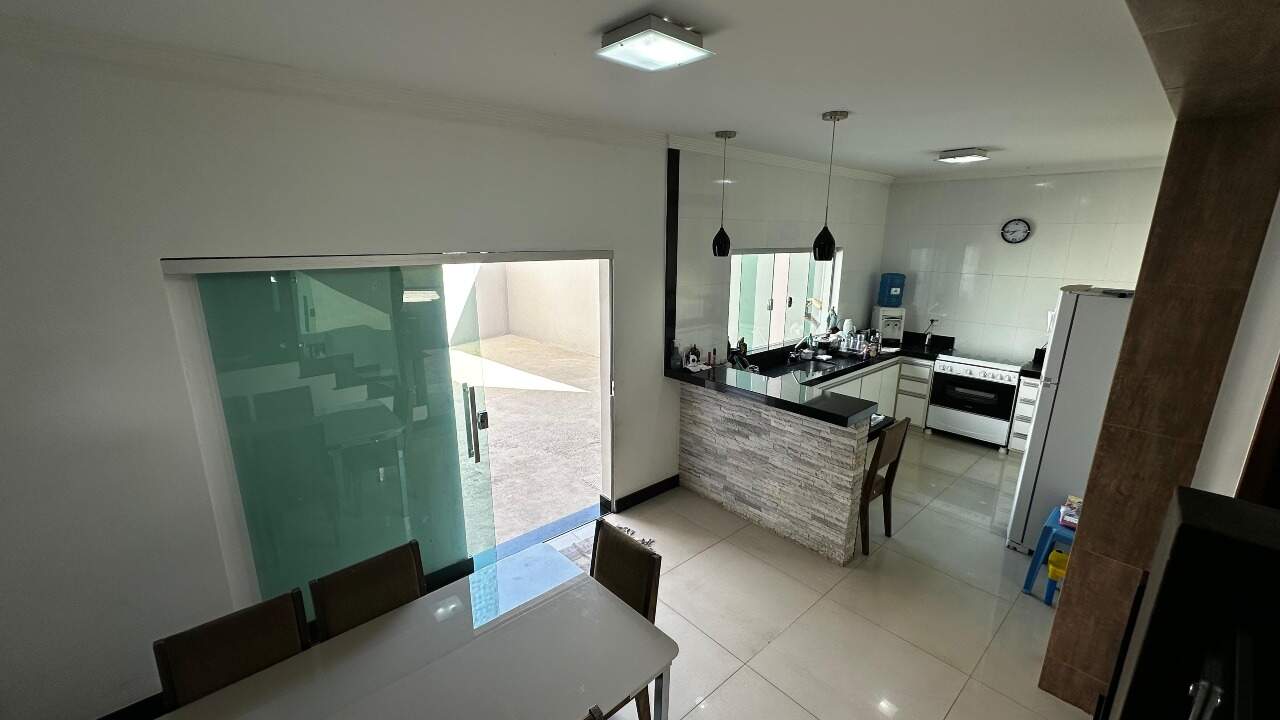 CASA à venda no Nogueira Machado: 