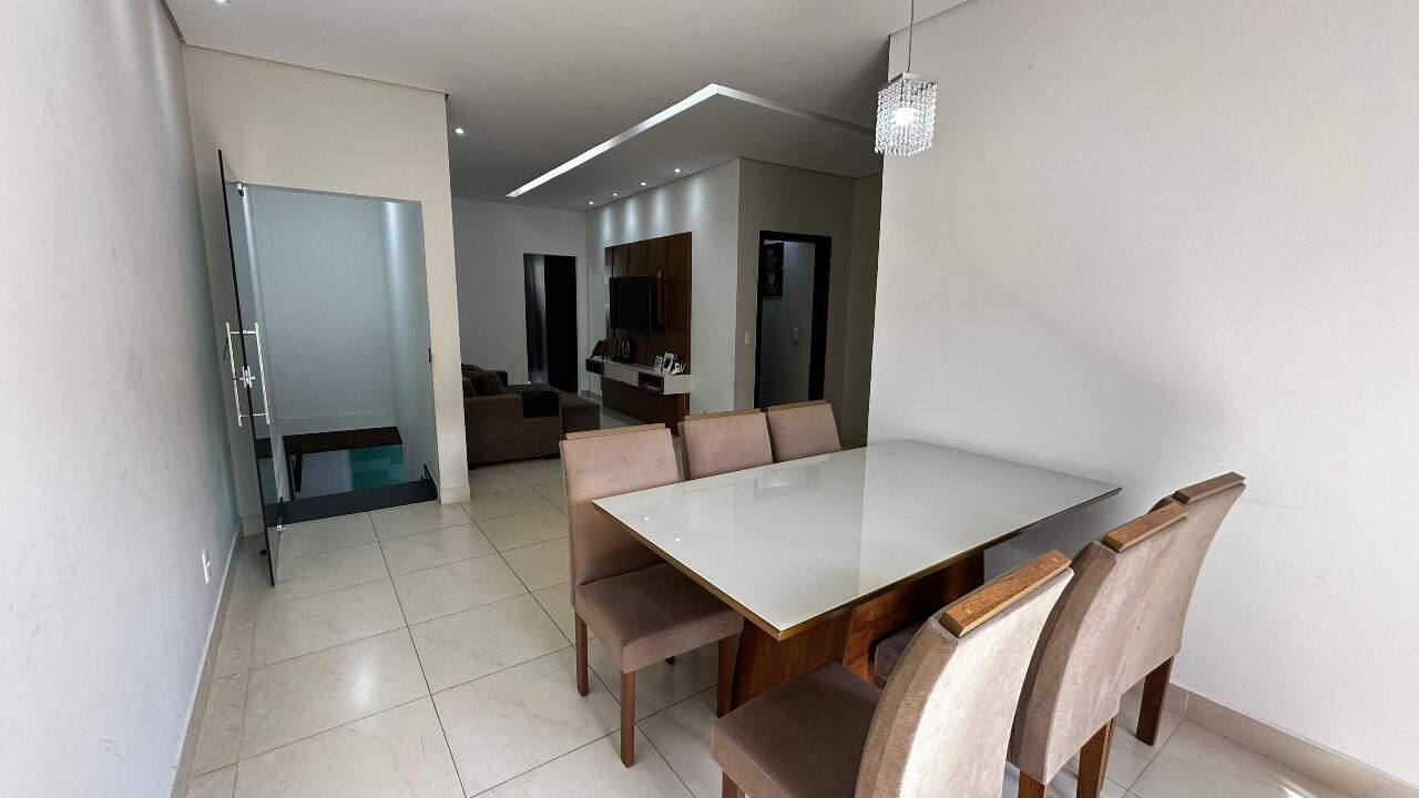 CASA à venda no Nogueira Machado: 