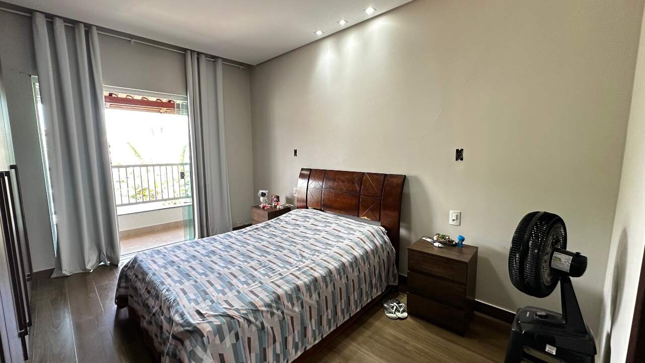 CASA à venda no Nogueira Machado: 