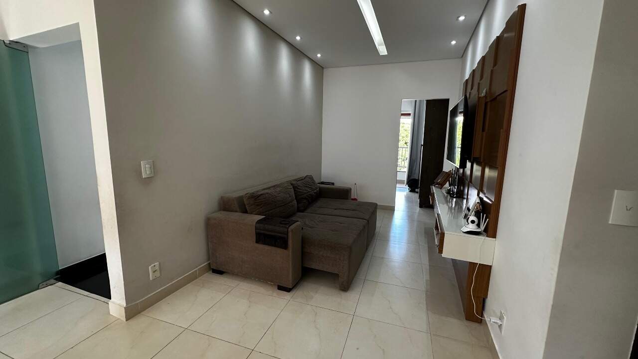 CASA à venda no Nogueira Machado: 