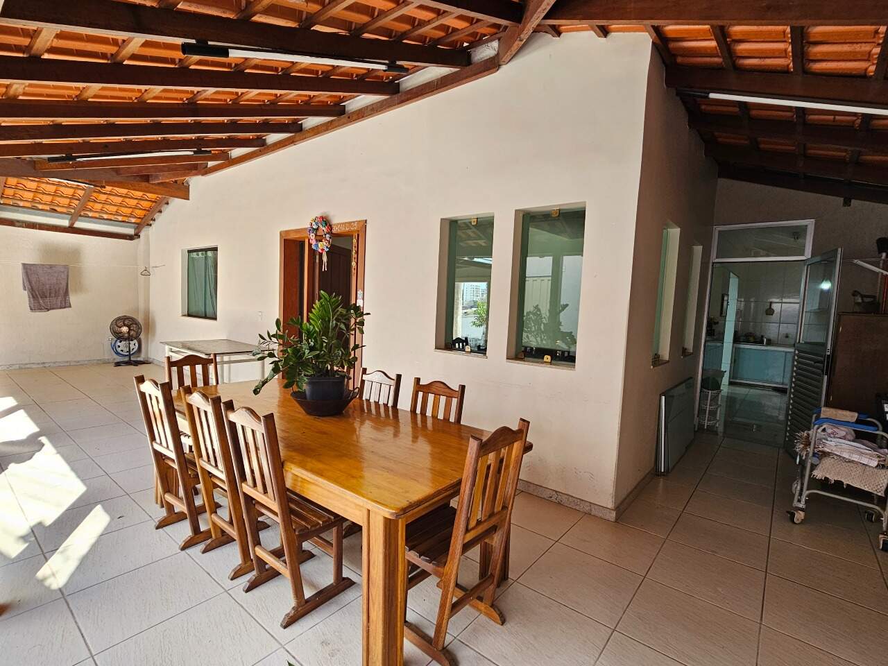 CASA à venda no CERQUEIRA LIMA: 