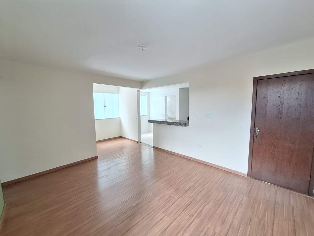 APARTAMENTO para aluguel no Alaita: 