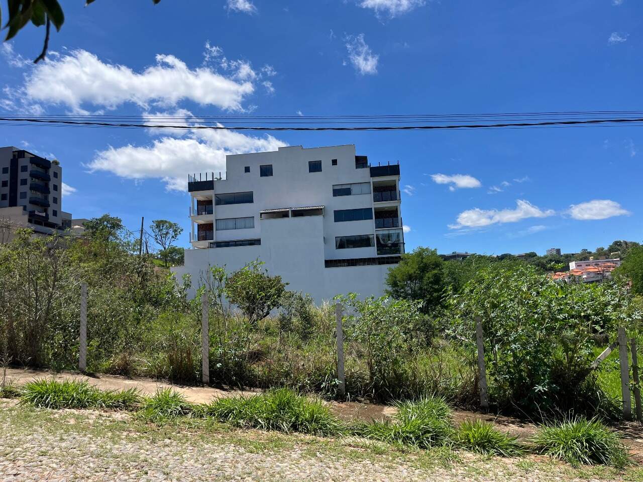 LOTE à venda no TROPICAL: 