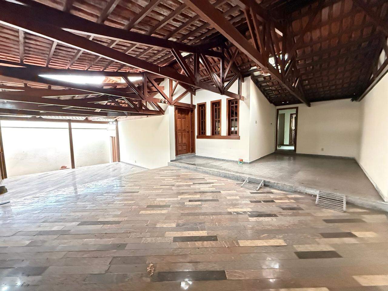 CASA à venda no CERQUEIRA LIMA: 