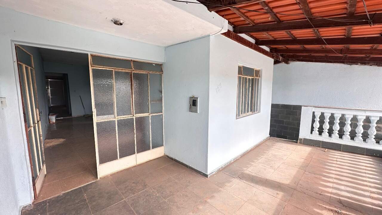 CASA à venda no Nogueira Machado: 