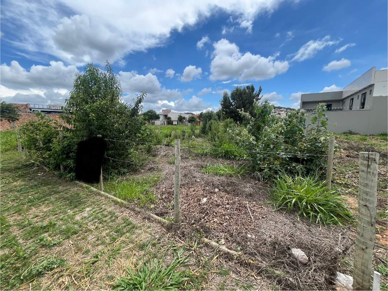 LOTE à venda no Aurora Village: 