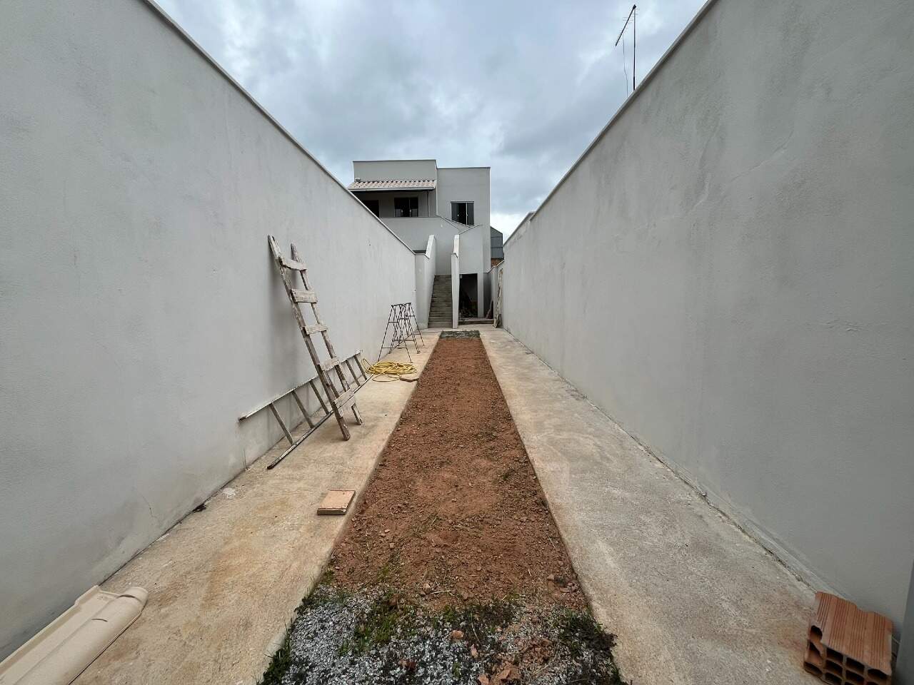 CASA à venda no Parque Jardim Santanense: 