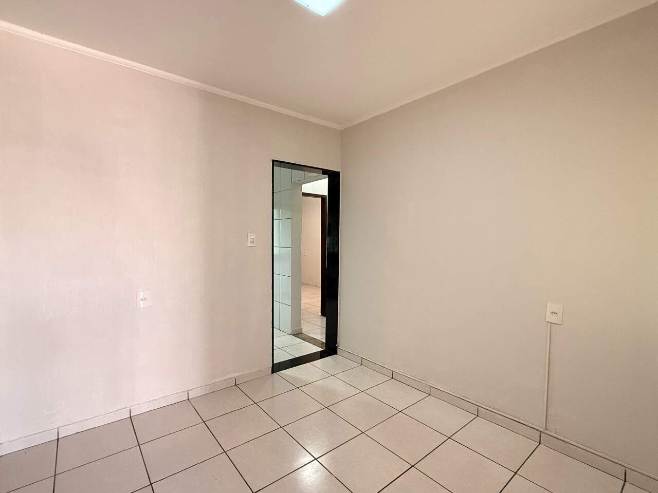CASA à venda no Conjunto Habitacional Jadir Marinho: 