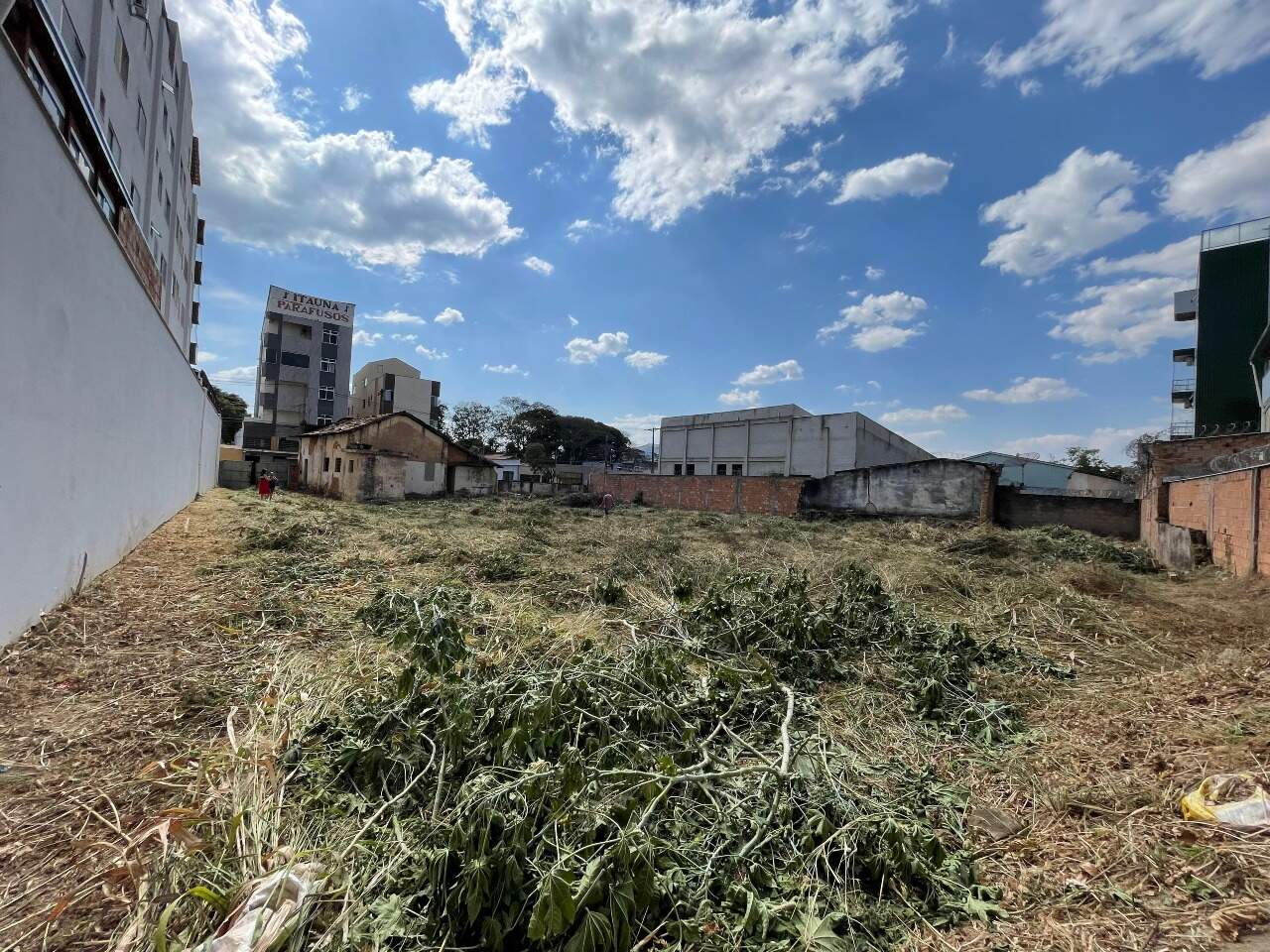 LOTE para aluguel no CENTRO: 