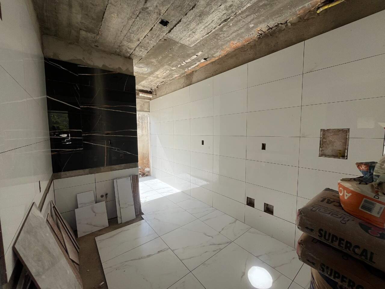 APARTAMENTO COM AREA à venda no SANTANENSE: 