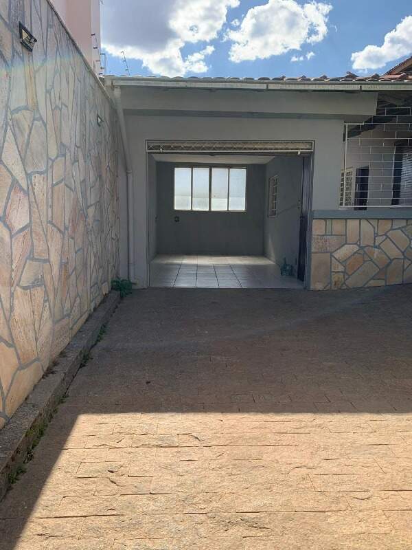 CASA à venda no CENTRO: 