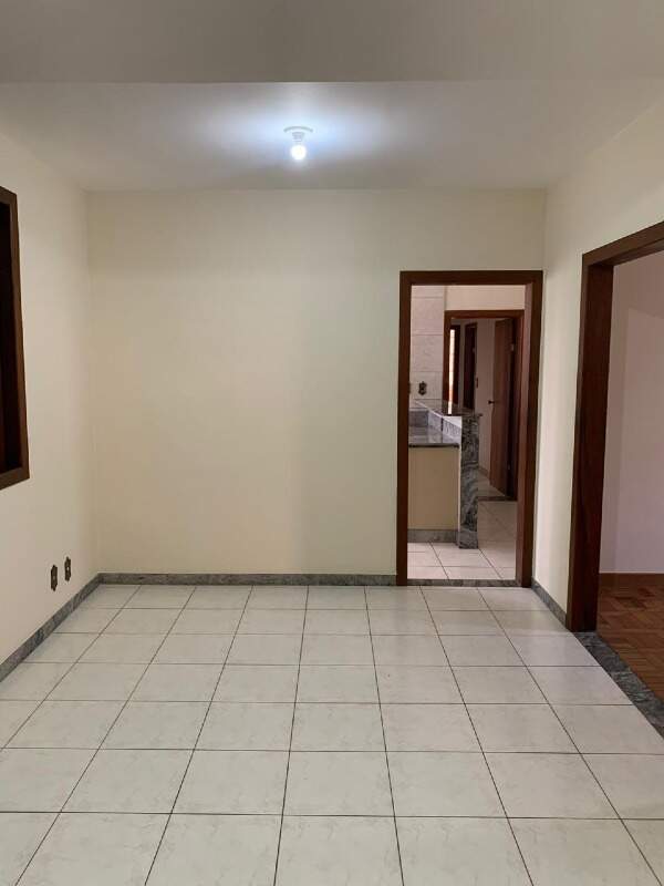 CASA à venda no CENTRO: 