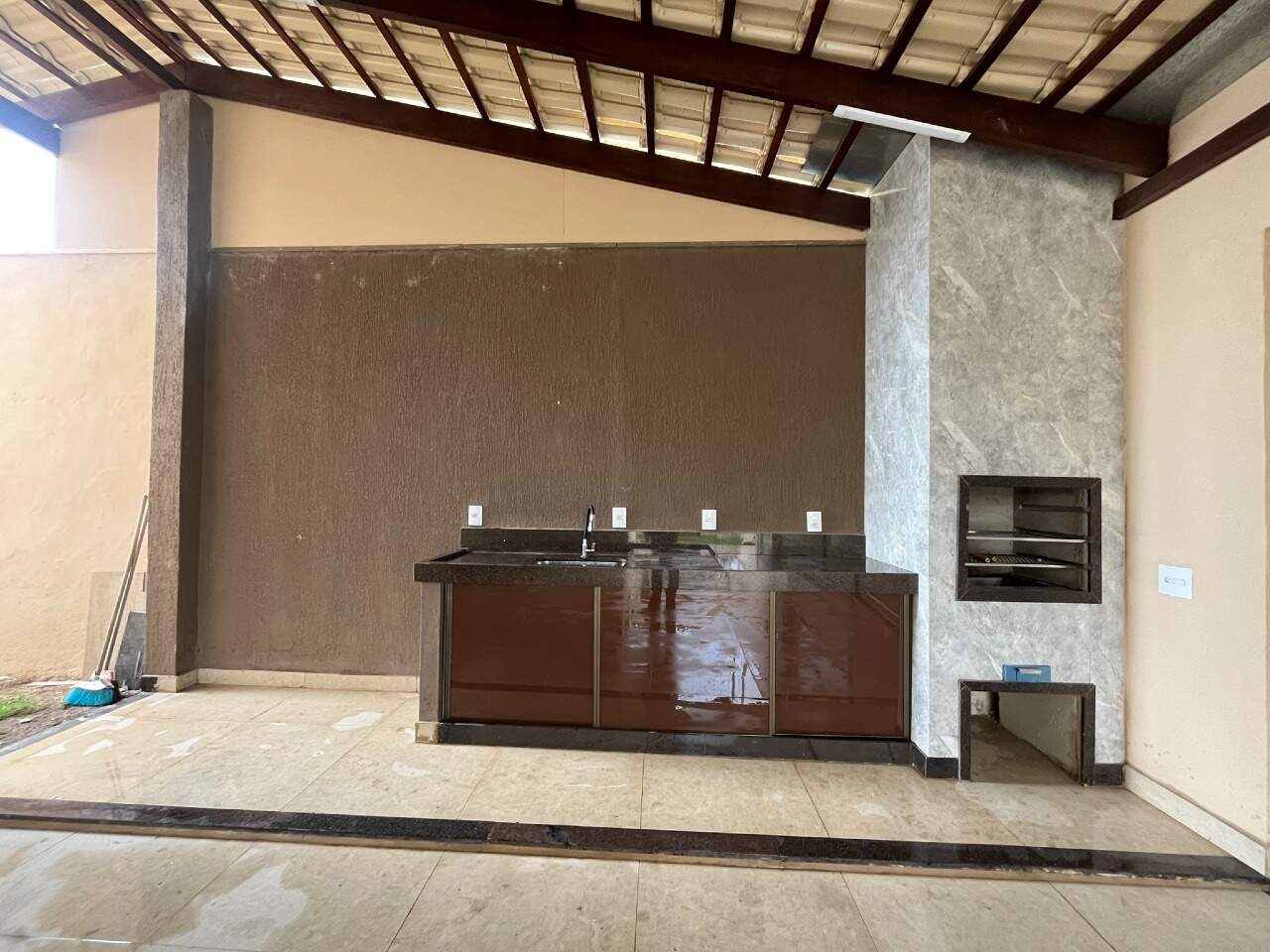 CASA à venda no PIEDADE: 