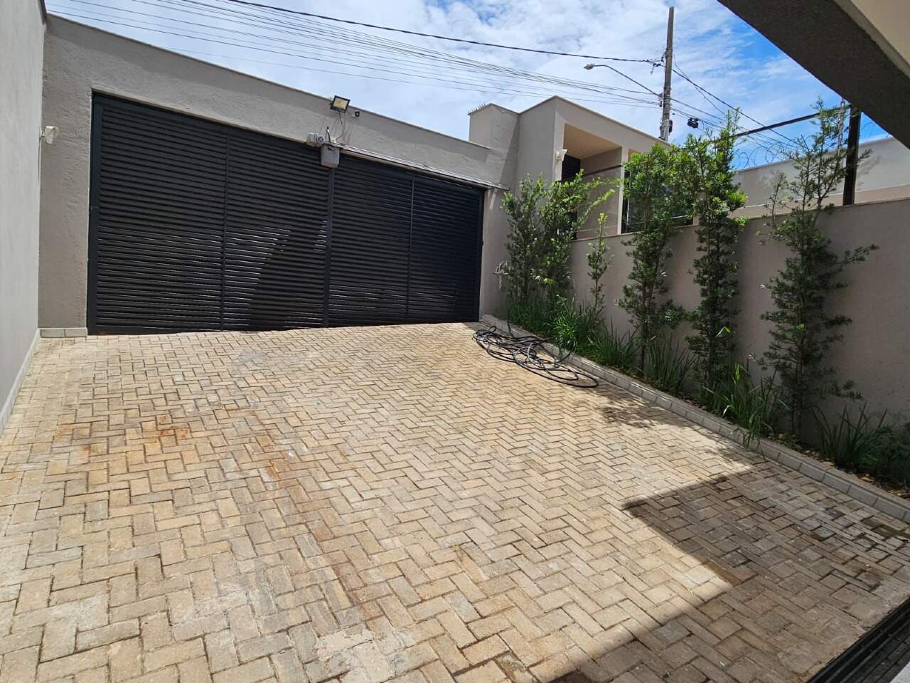 CASA à venda no TROPICAL: 