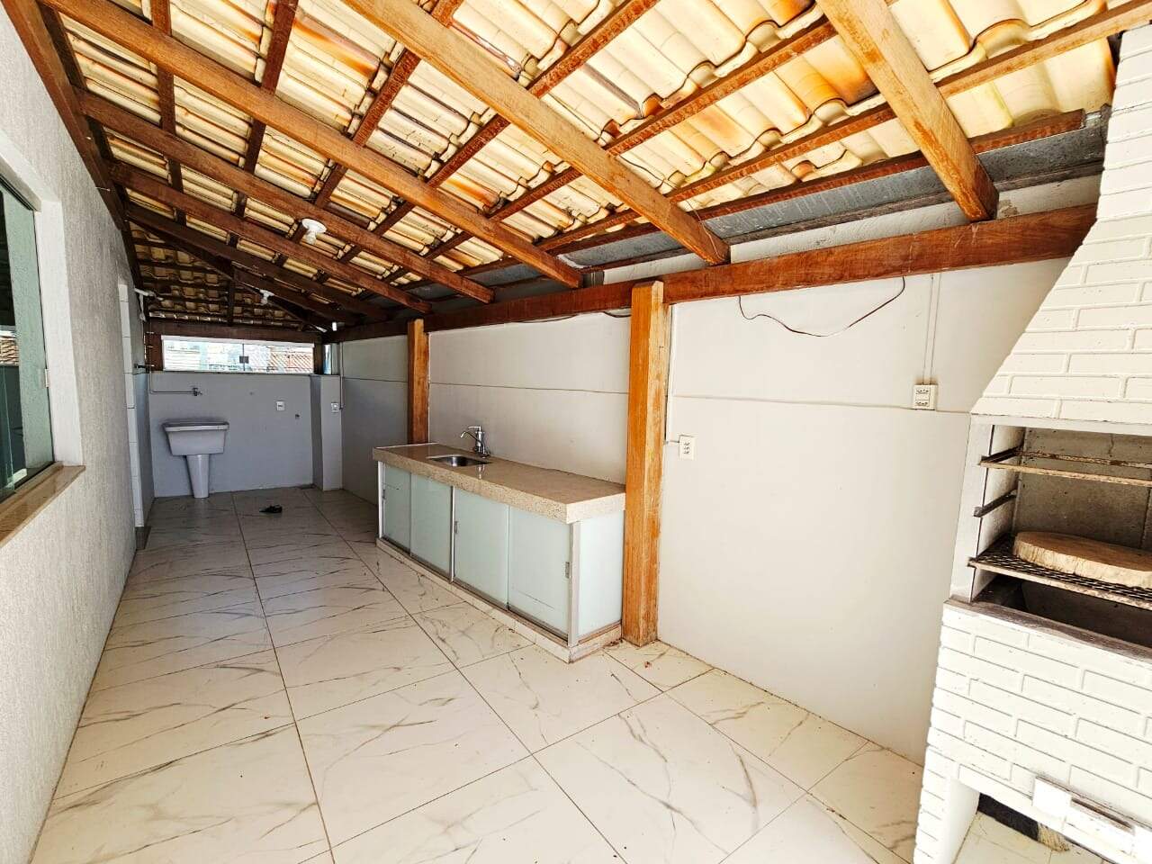 APARTAMENTO COM AREA à venda no CENTRO: 
