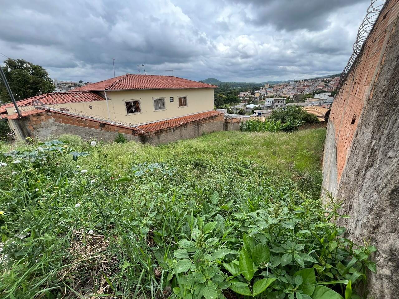 LOTE à venda no Parque Jardim Santanense: 