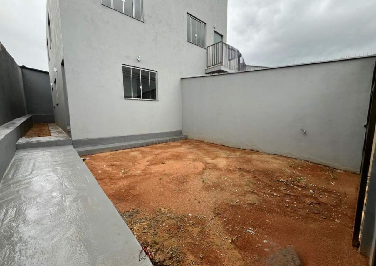 CASA à venda no PIEDADE: 