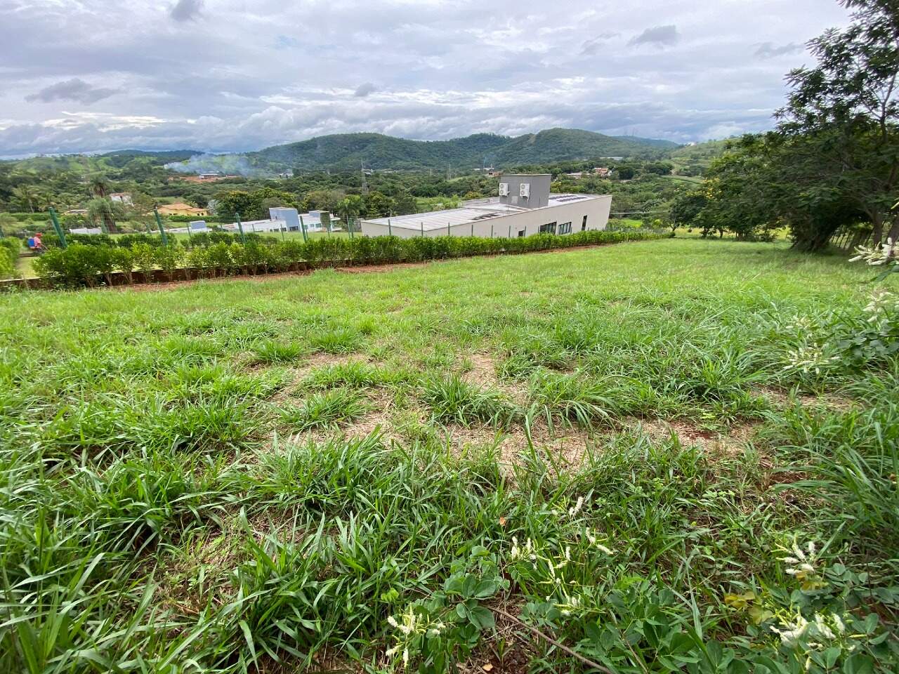LOTE à venda no COND. GRANJA GLORIA: 