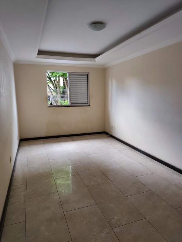 CASA para aluguel no CENTRO: 