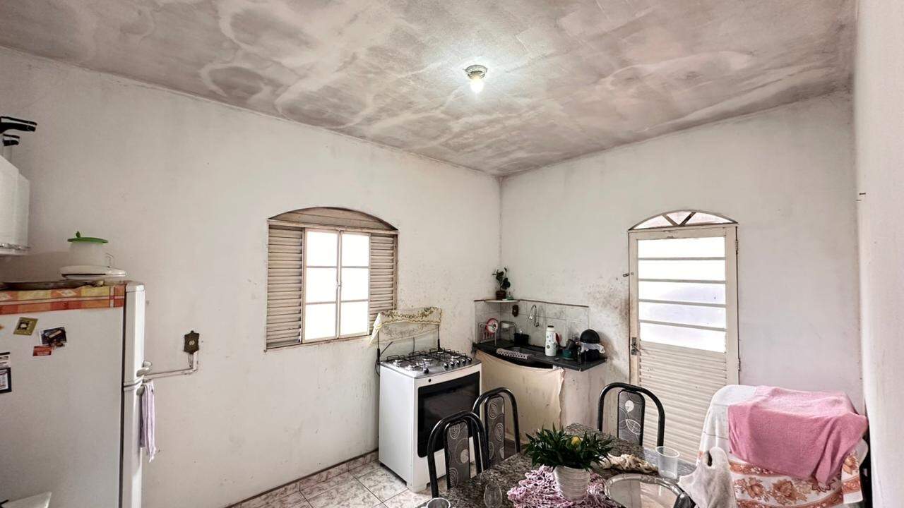CASA à venda no Parque Jardim Santanense: 