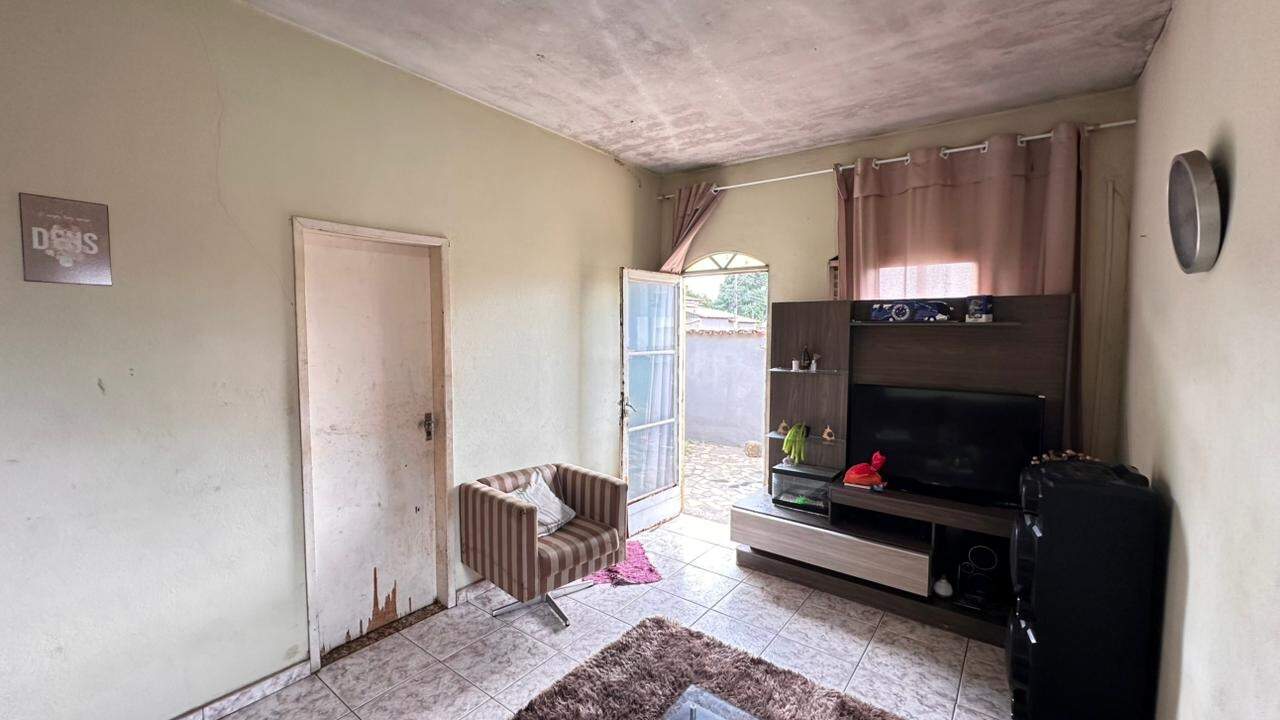 CASA à venda no Parque Jardim Santanense: 