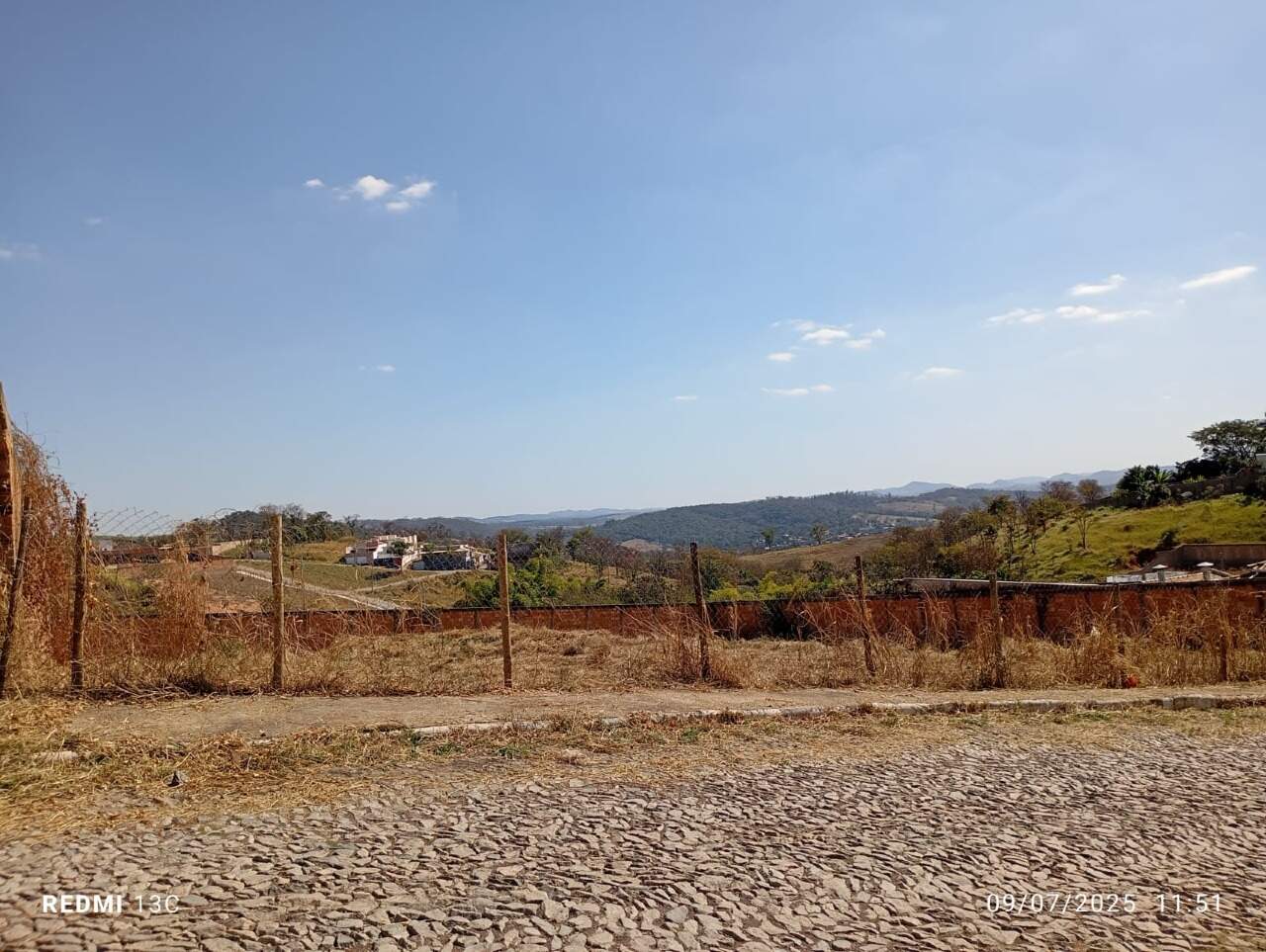 LOTE à venda no VALE DAS AROEIRAS: 