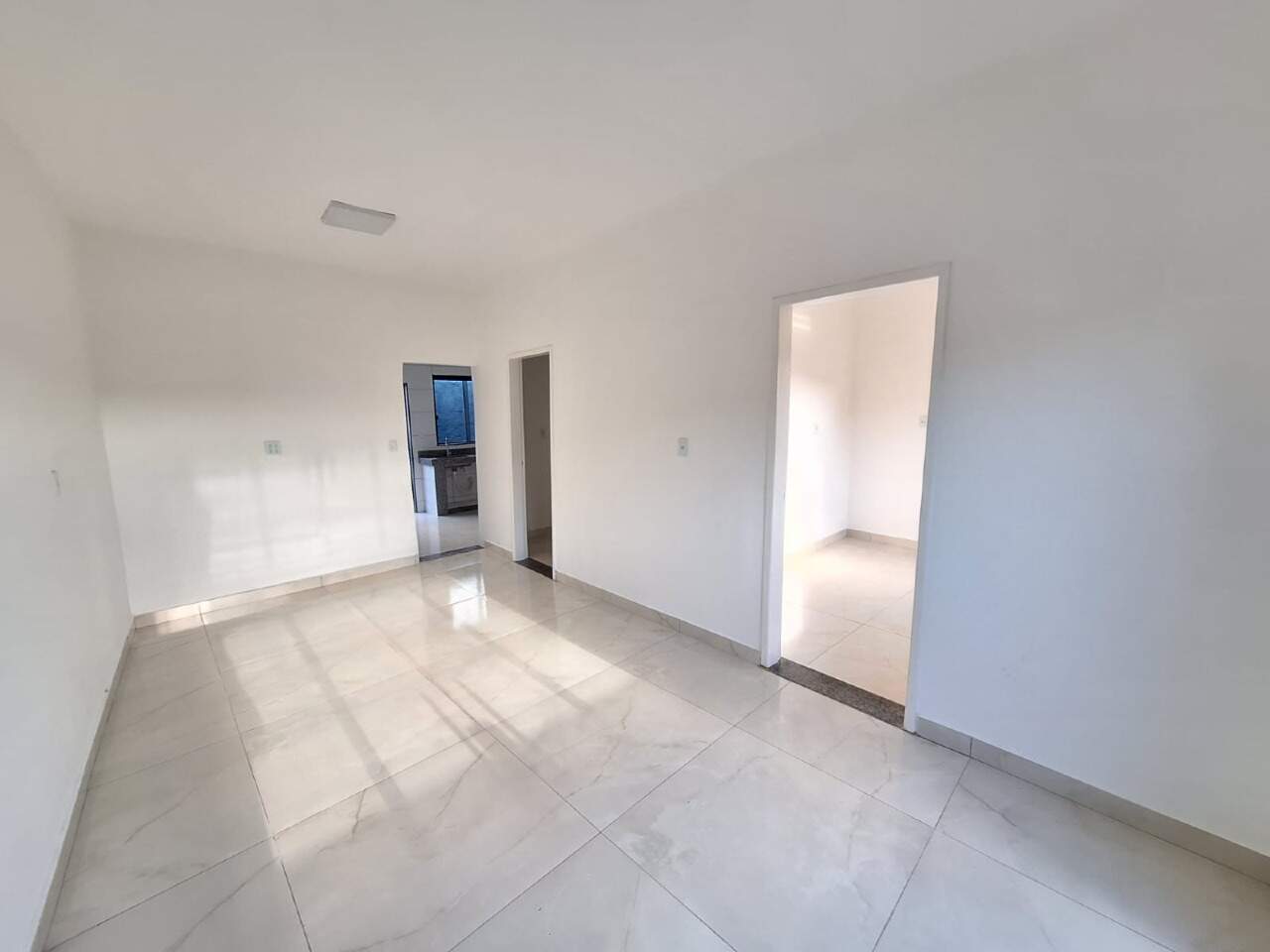 CASA para aluguel no CENTRO: 