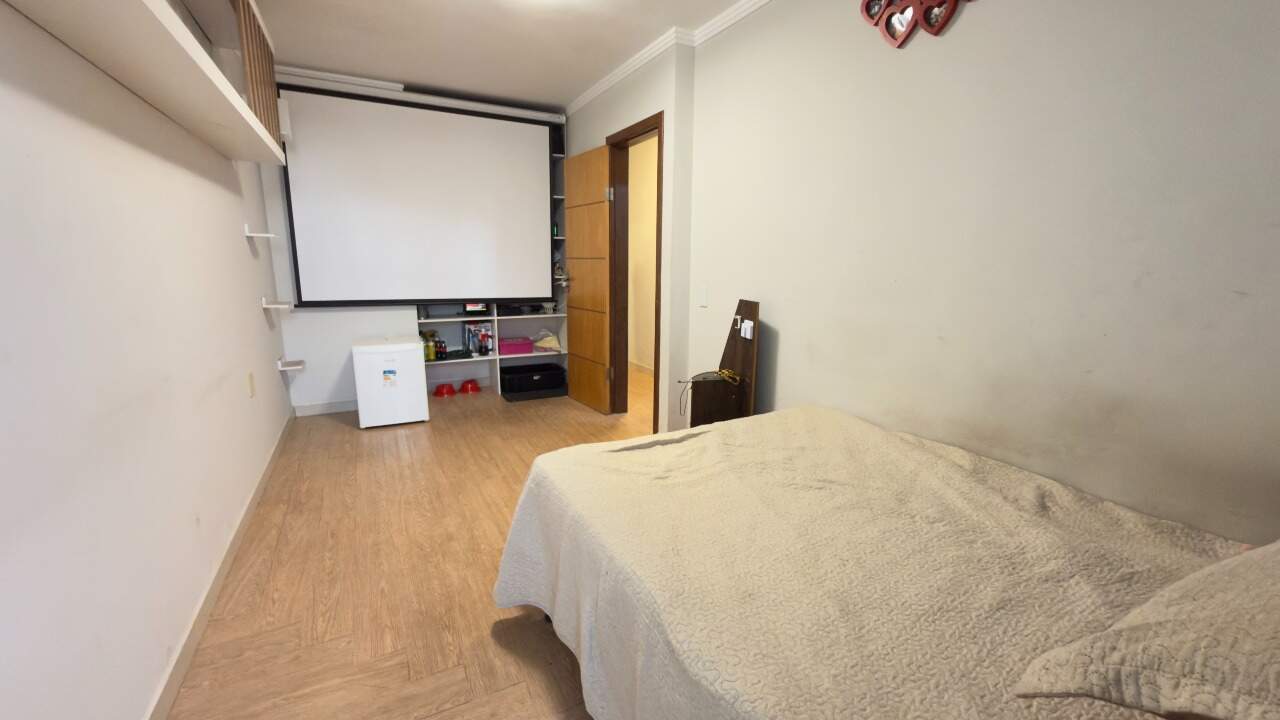 CASA à venda no LOURDES: 