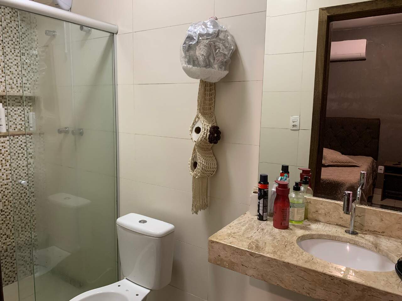 CASA à venda no Conjunto Habitacional Jadir Marinho: 