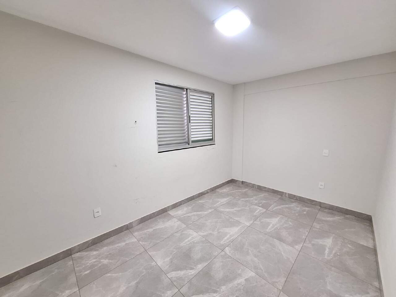 APARTAMENTO COM AREA para aluguel no CENTRO: 