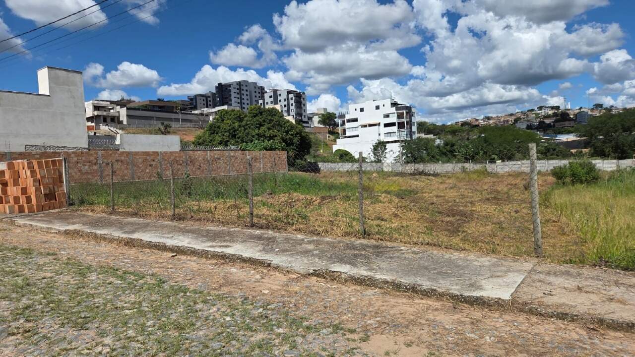 LOTE à venda no TROPICAL: 