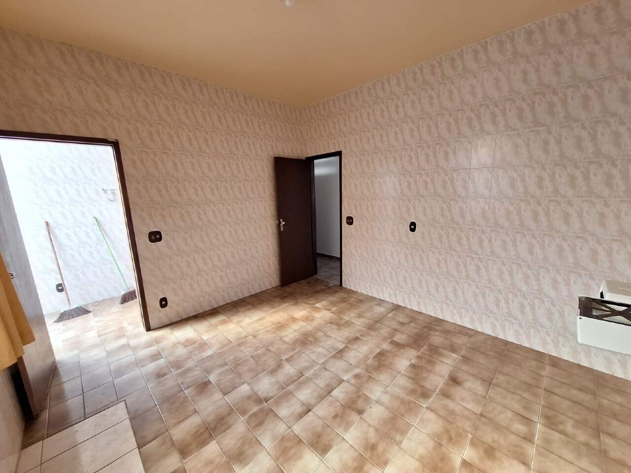 CASA para aluguel no NOGUEIRINHA: 