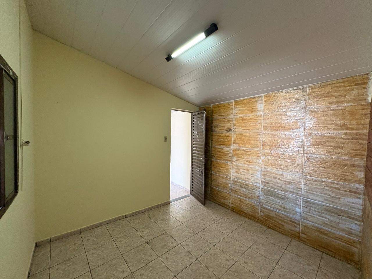CASA para aluguel no Conjunto Habitacional Jadir Marinho: 