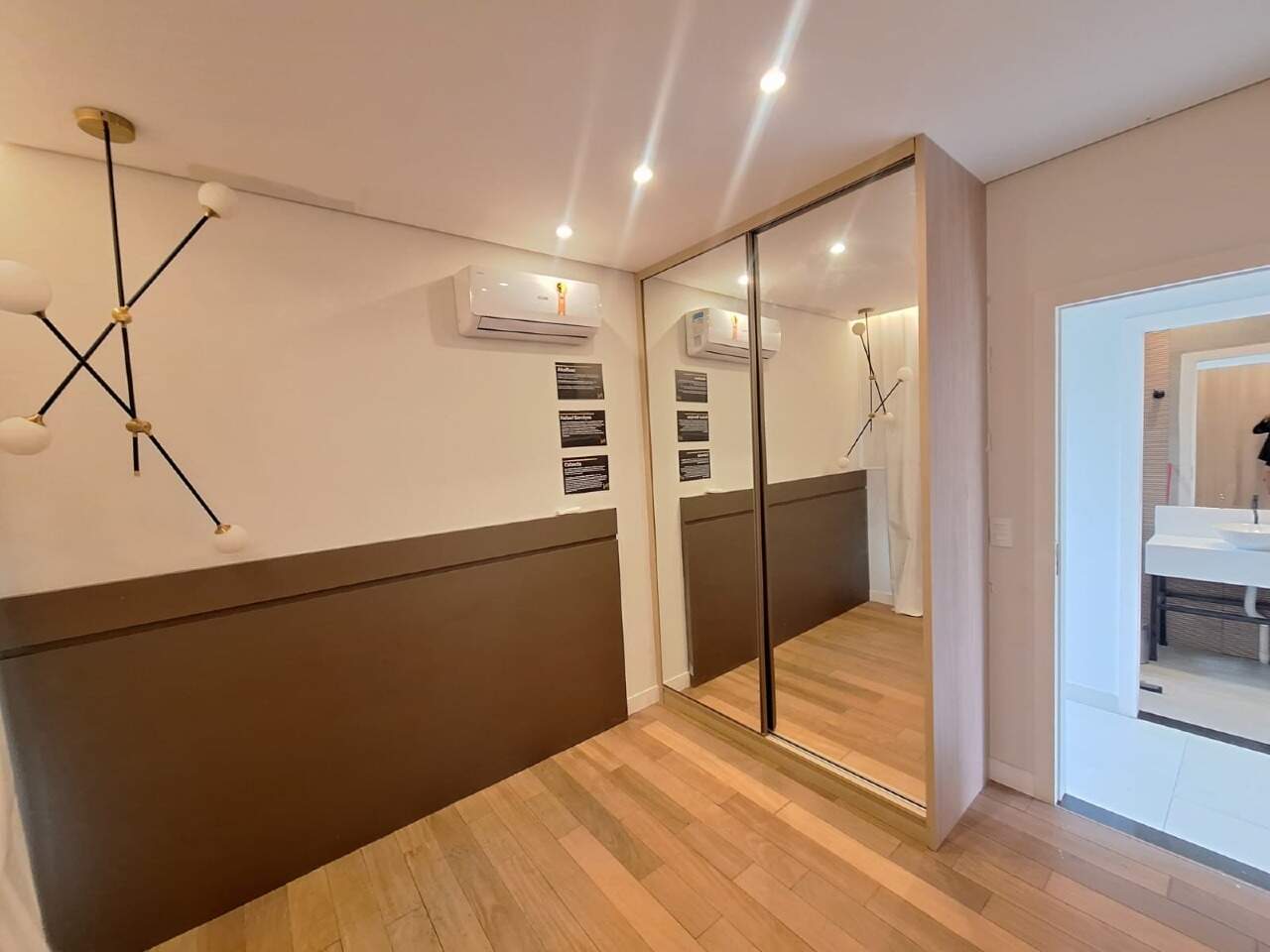 SALA COMERCIAL para aluguel no Nogueira Machado: 
