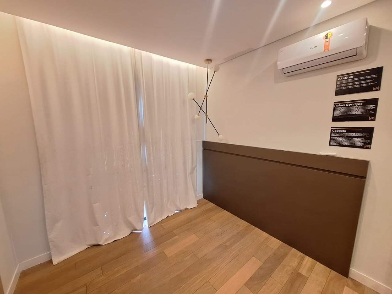 SALA COMERCIAL para aluguel no Nogueira Machado: 